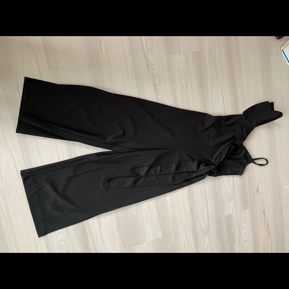 Unique and Classic jumpsuit with side slits - Picture 10 of 10